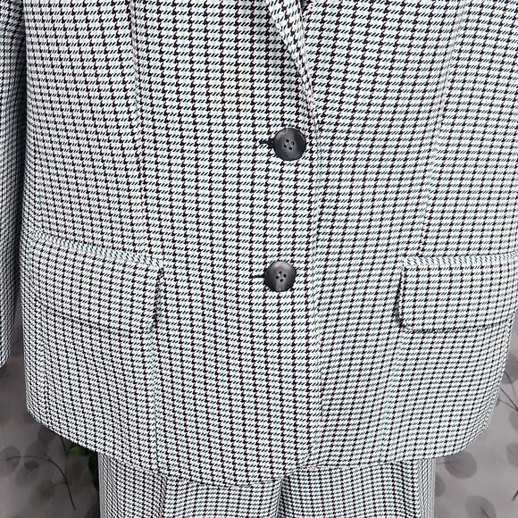 Haberdashery Houndstooth Blazer and Trousers Pant Suit - 14 Petite - Picture 5 of 16